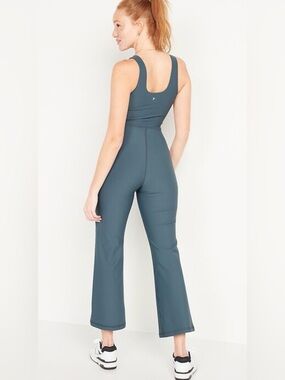 Old Navy Sleeveless PowerSoft Flared Jumpsuit Sz Small Ocean Shale Casual